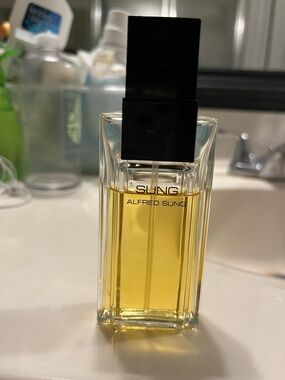 ALFRED SUNG Amber & Black Bottle Perfume
